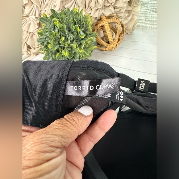 Torrid Curve Lightly Lined T~Shirt Bra in Black Size 46D - Picture 6 of 10